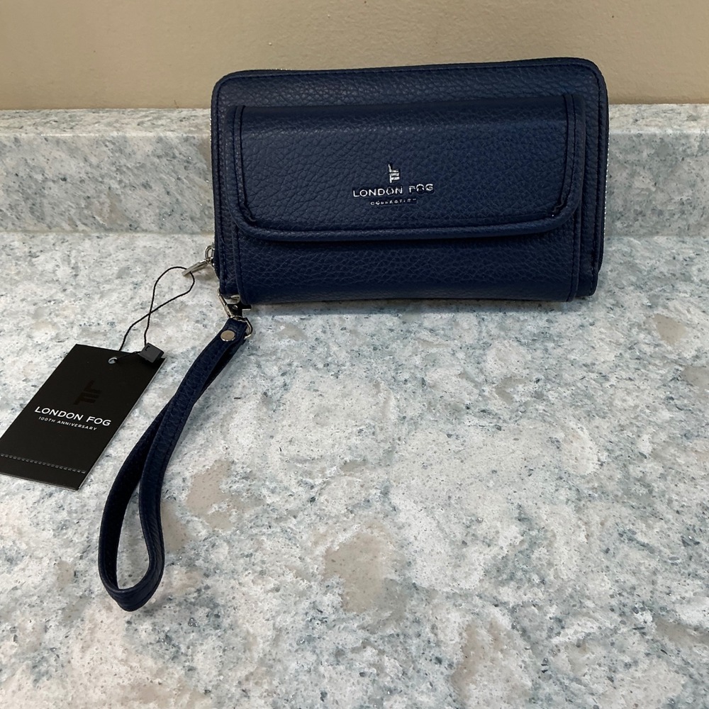 London Fog Fiona‎ Wristlet Wallet Navy Blue Pebbled Zip Around Front Flap NEW